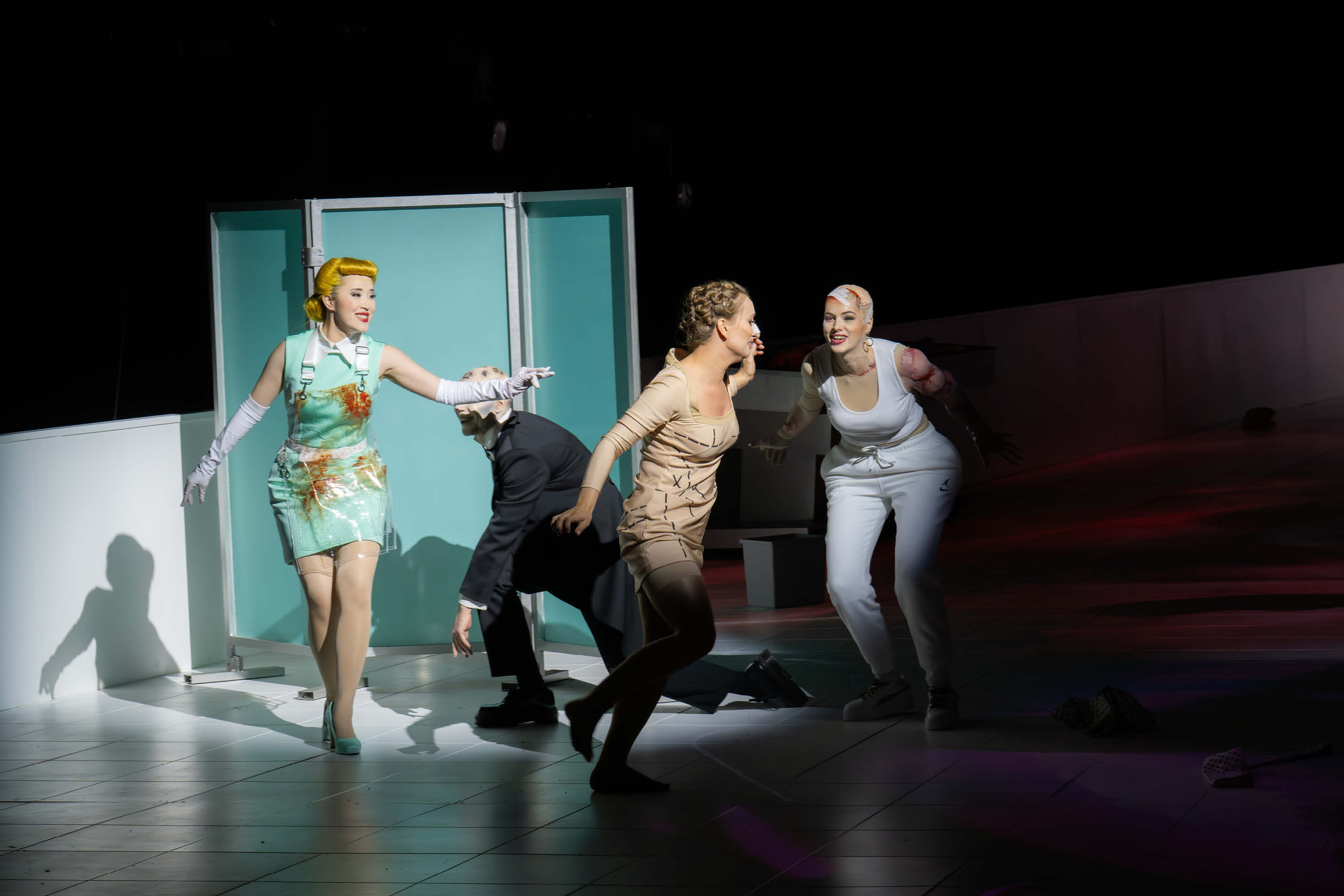 Bildunterschruft: Younji Yi (Piacere), Michael Porter (Tempo), Monika Buczkowska-Ward (Bellezza) und Katharina Magiera (Disinganno) © Monika Rittershaus