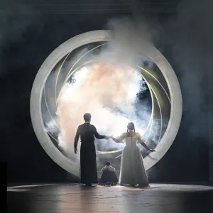 DER ZAR L&Auml;SST SICH FOTOGRAFIEREN / DIE KLUGE