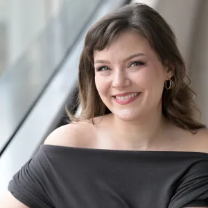 SPOTLIGHT OPERNSTUDIO: RUBY DIBBLE